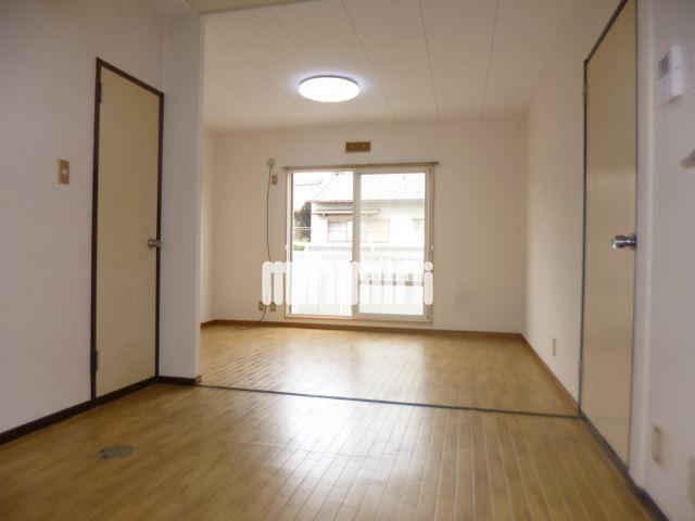 居室・リビング　ゆったり使えるリビング