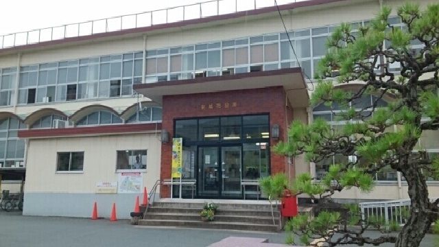 【新城市石田のアパートの役所】