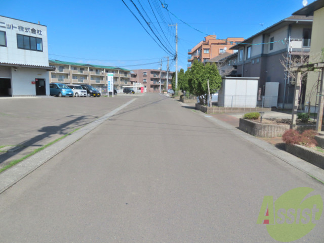 【仙台市太白区柳生のアパートの駐車場】