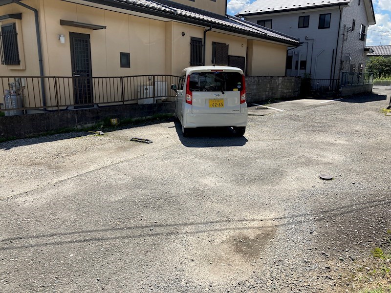 【代田コーポの駐車場】