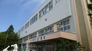 【ソレイユ山鼻の小学校】