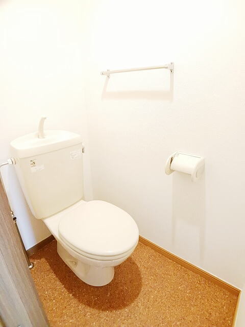 トイレ　清潔感のあるトイレです☆