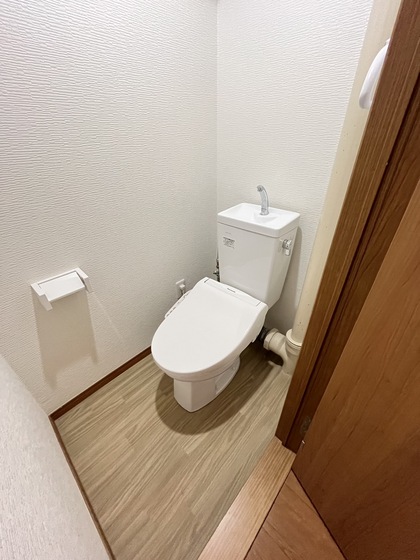 トイレ　※別部屋の写真です