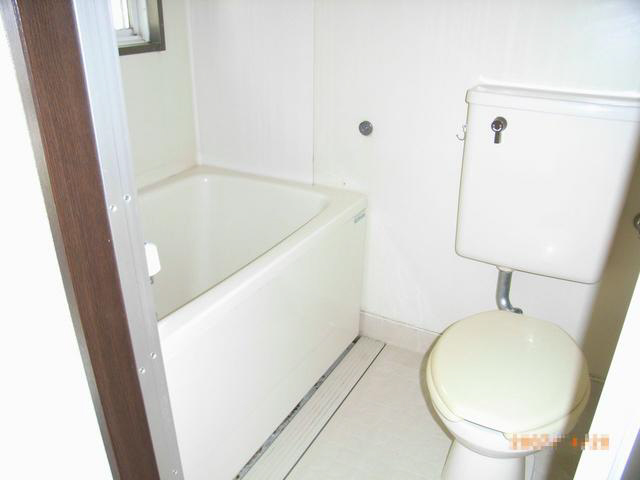 トイレ　ユニットタイプです(＾＾♪