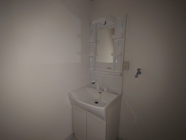 洗面設備　同物件別号室の写真です。
