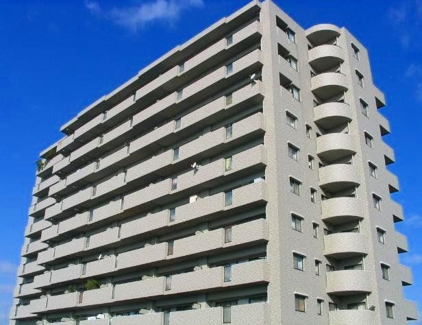 建物外観　15階建の立派なマンション＾－＾)
