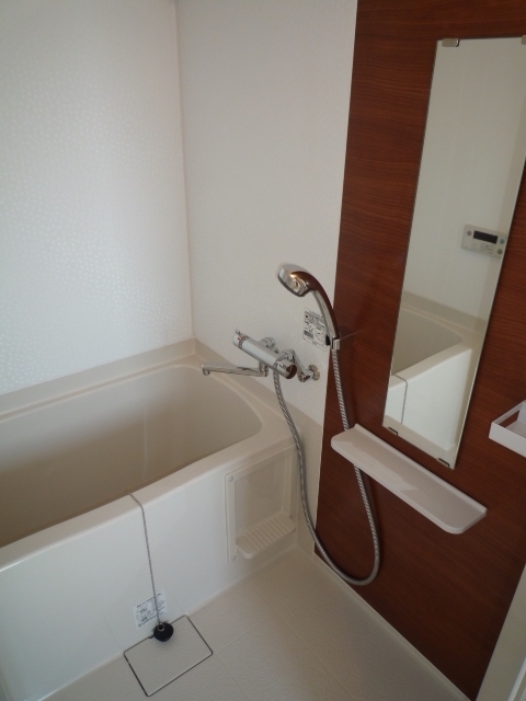 バス・シャワールーム　※別部屋の参考写真です。