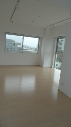 居室・リビング　※別部屋の参考写真です。