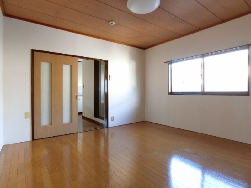 居室・リビング　図面と現状に相違がある場合には現状を優先