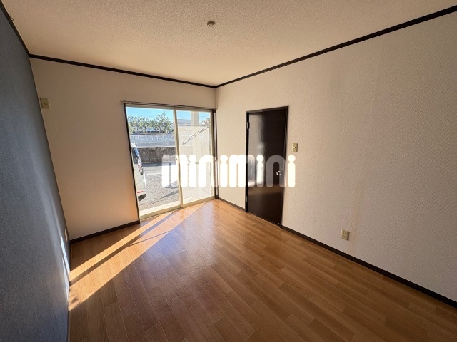 その他部屋・スペース　アクセントクロスの洋室です