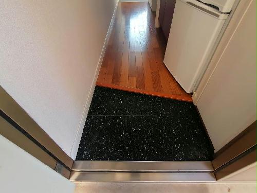 玄関　玄関です。右側にシューズボックスもあります。