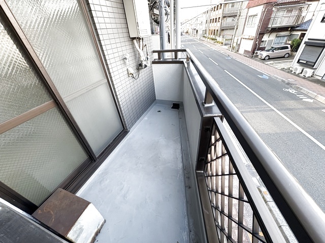 バルコニー　内見・ご案内出来ます。ご一報下さい。