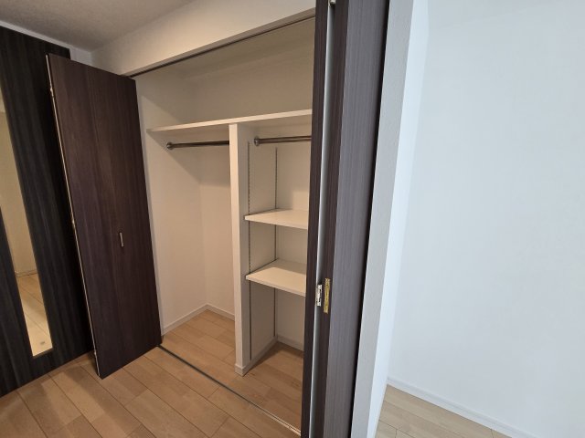 収納　エルスタンザ千代田