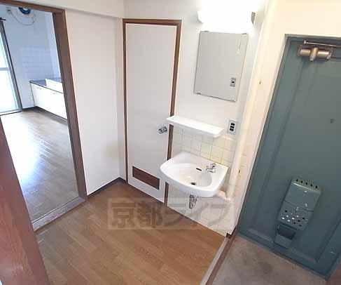 洗面設備　毎朝の洗顔はこちらで