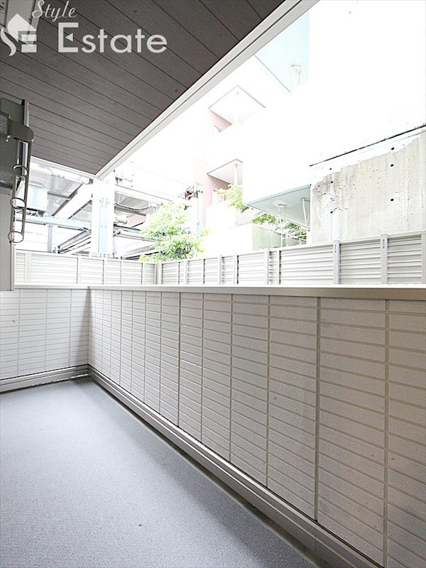 バルコニー　バルコニー