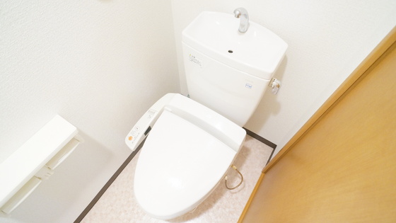 トイレ　シャワー付きトイレ