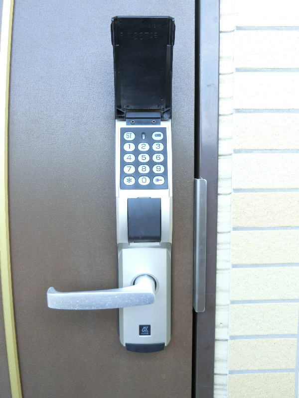 セキュリティ　防犯性能の高い暗証番号式電子キー