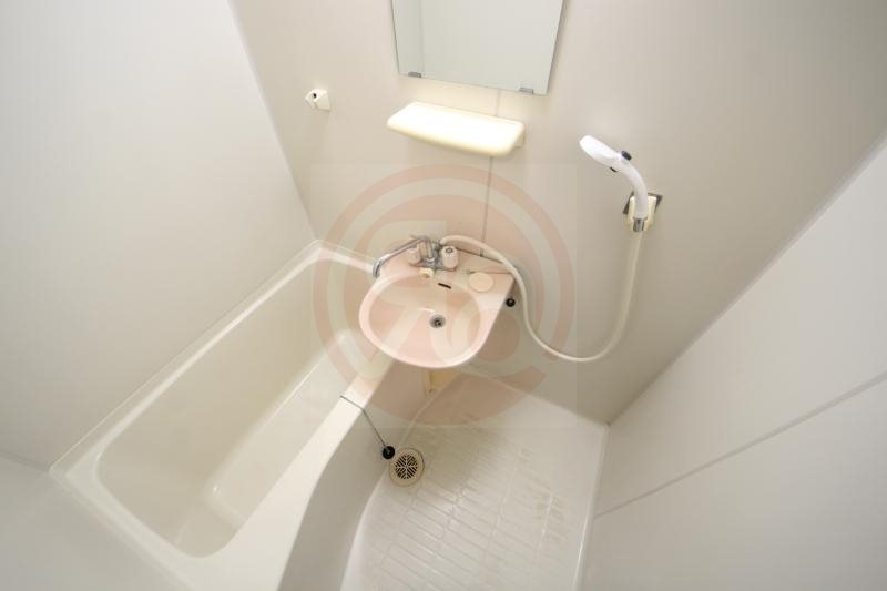 バス・シャワールーム　日々の疲れを癒すお風呂付です