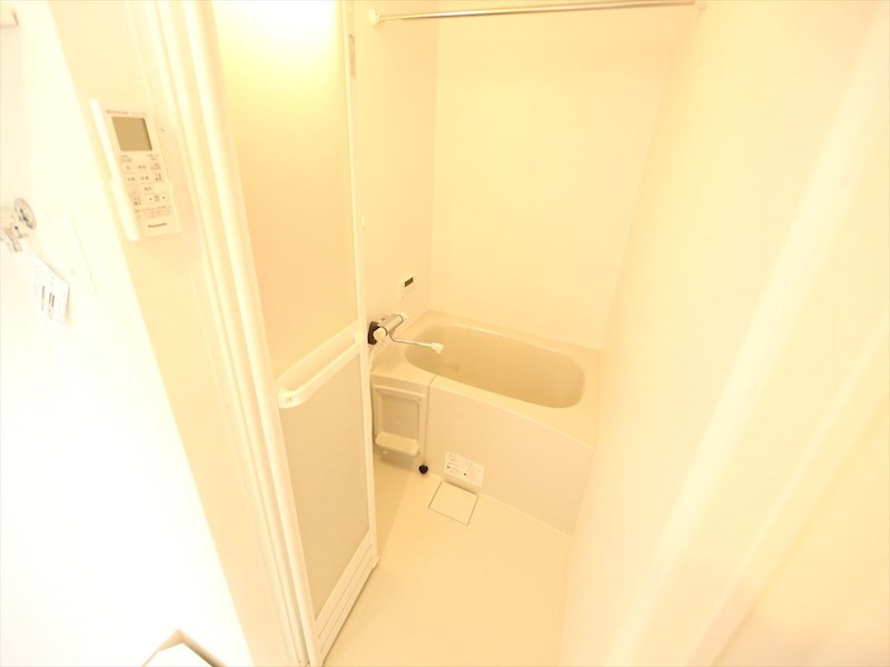 バス・シャワールーム　浴室暖房乾燥機付　追い焚き機能付お風呂　同仕様写真