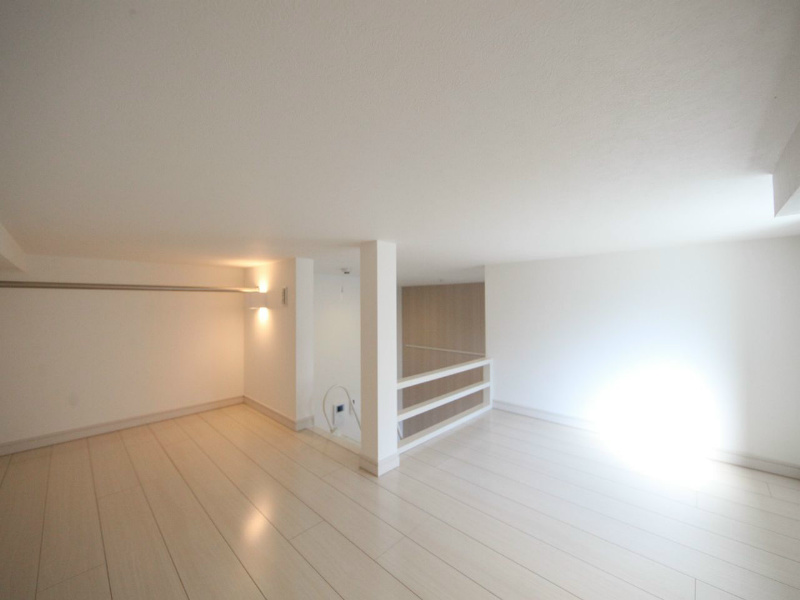 その他部屋・スペース　上階4.6帖（収納でもお部屋でも使えます）