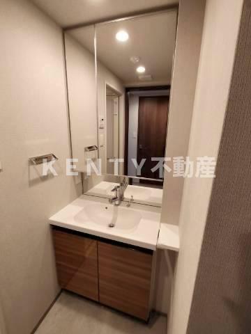 洗面設備　脱衣スペースもあります