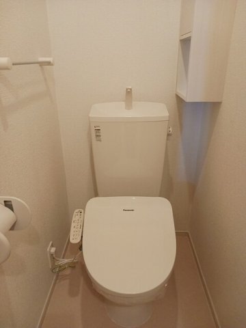 トイレ　コンパクトで使いやすいトイレです