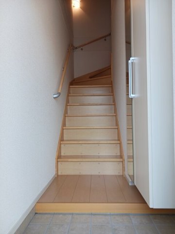 玄関　シンプルで使いやすい玄関です