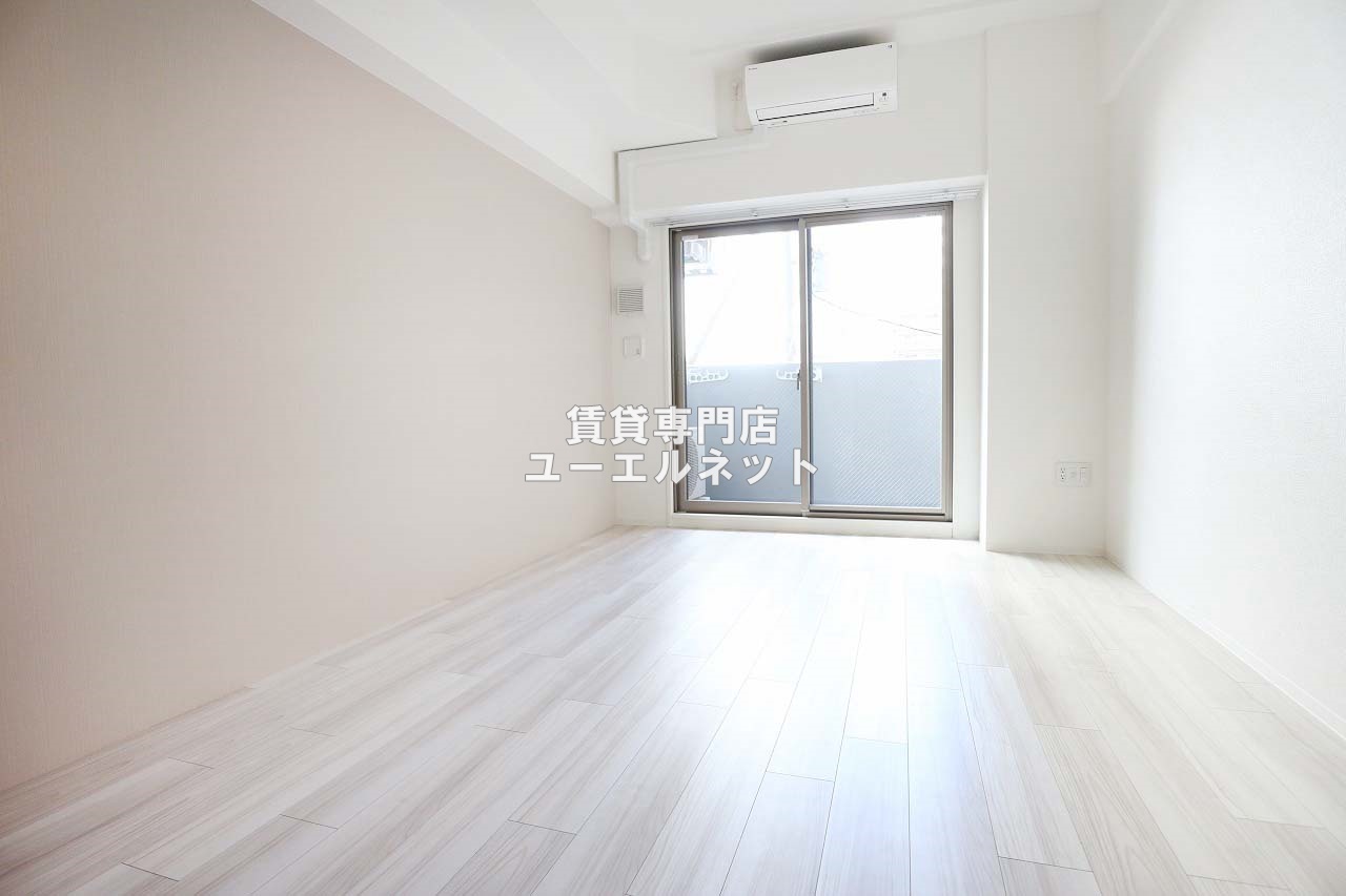 居室・リビング　ゆったりとくつろげる、落ち着きのある居室空間です