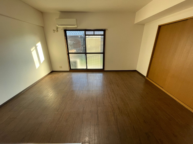 居室・リビング　１１帖のＬＤＫ