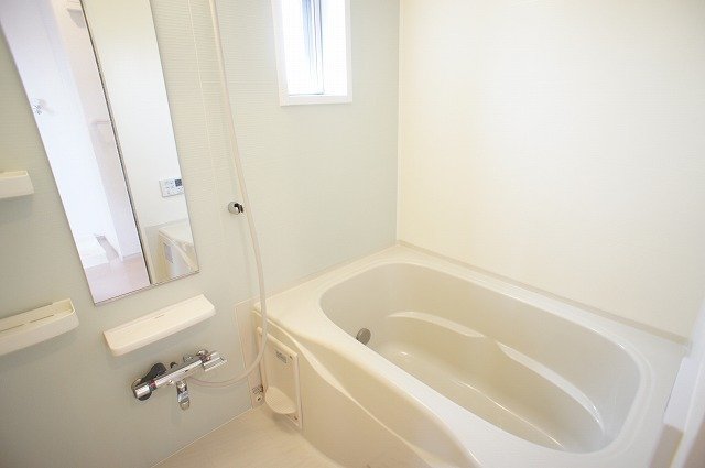 バス・シャワールーム　お風呂で日々の疲れを落としましょう