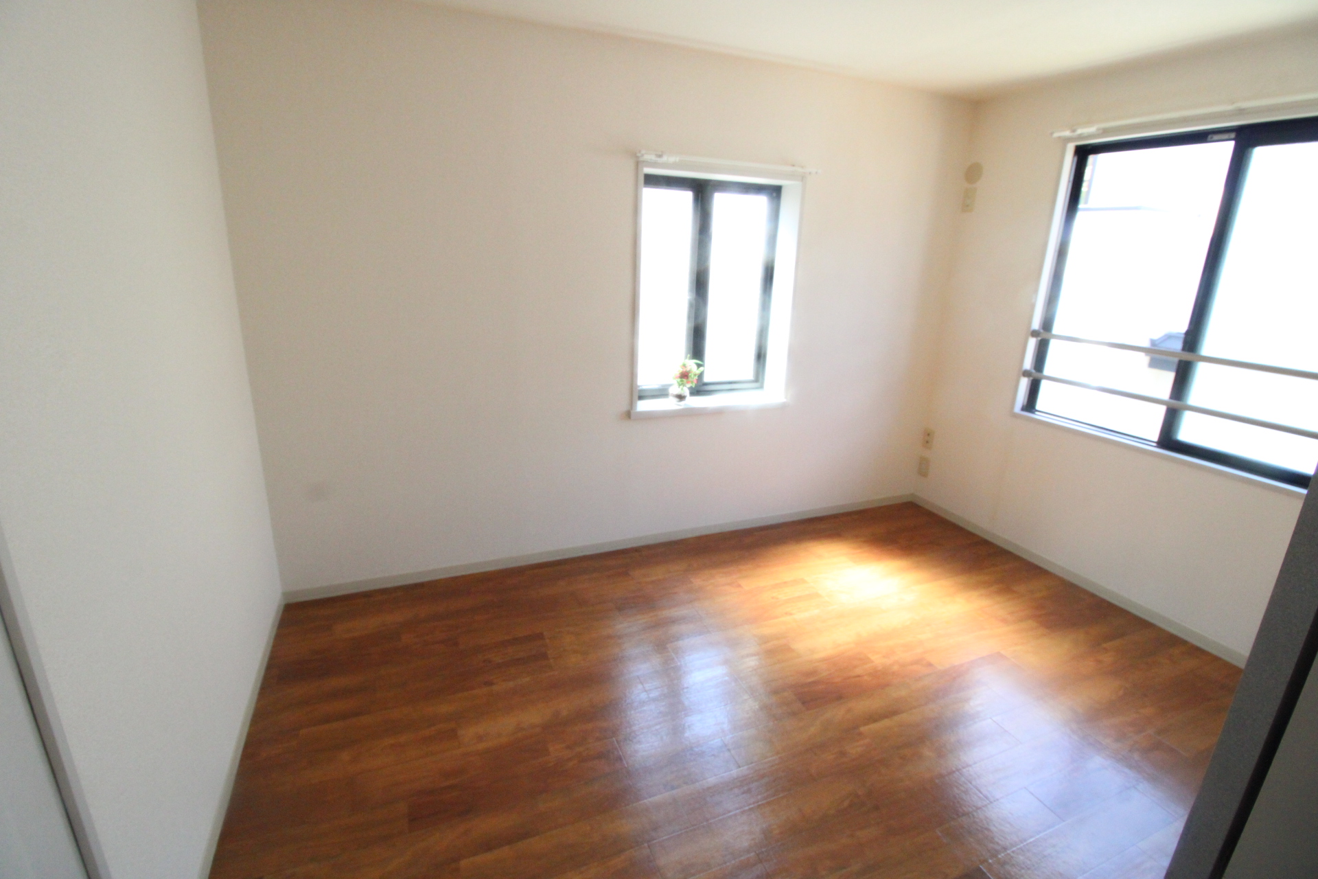 その他部屋・スペース　北側洋室は2面採光！！