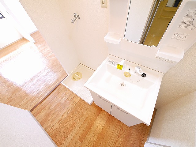 洗面設備　使いやすい洗面所です