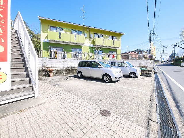駐車場　駐車スペースもあります