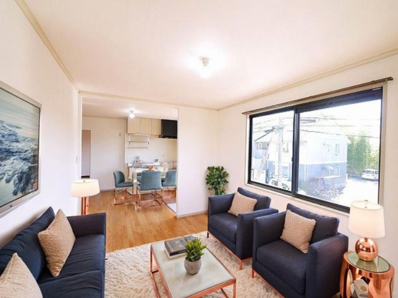 居室・リビング　CGで家具等を配置したもので家具等は含まれません