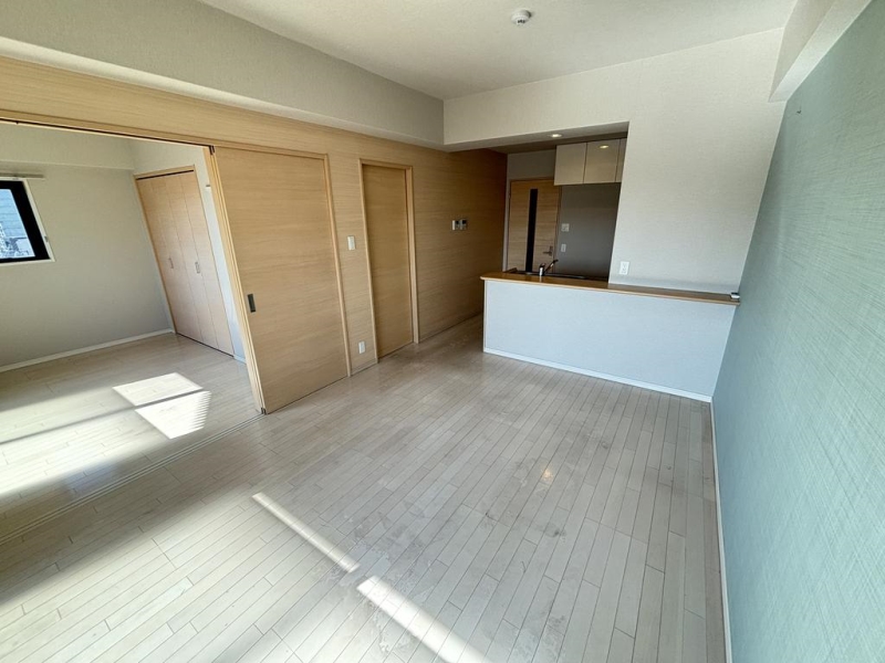 居室・リビング　リフォーム前の写真です