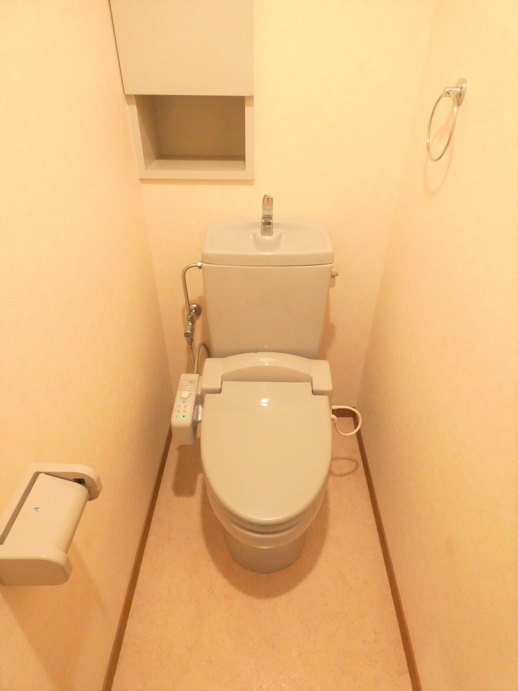 トイレ　シャワートイレ