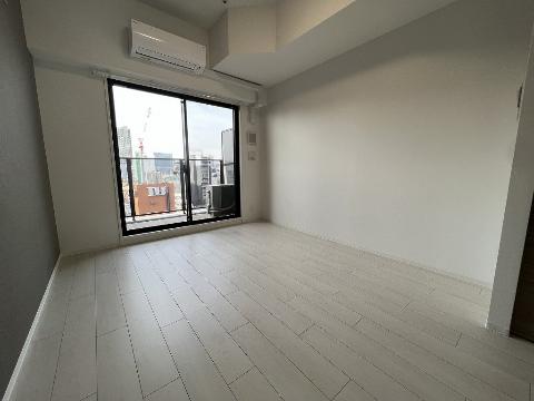 居室・リビング　室内