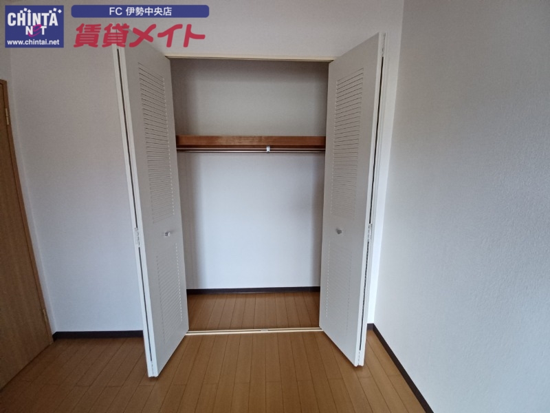 収納　同型参考写真