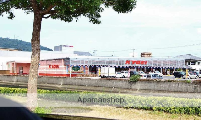 スーパー　キョーエイ山城橋店（スーパー）まで654m
