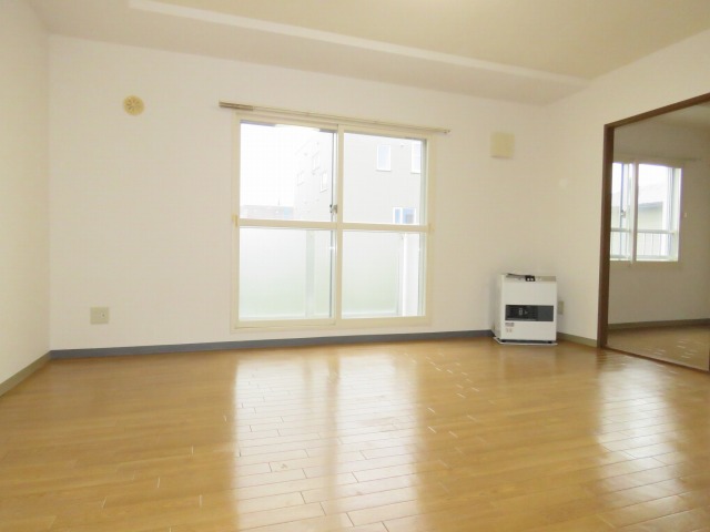 居室・リビング　広いリビング☆