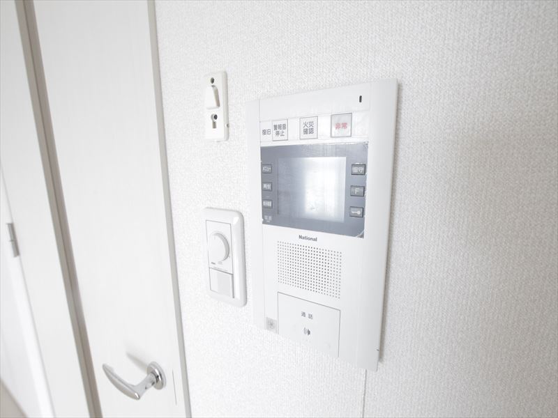セキュリティ　モニター付きインターホン