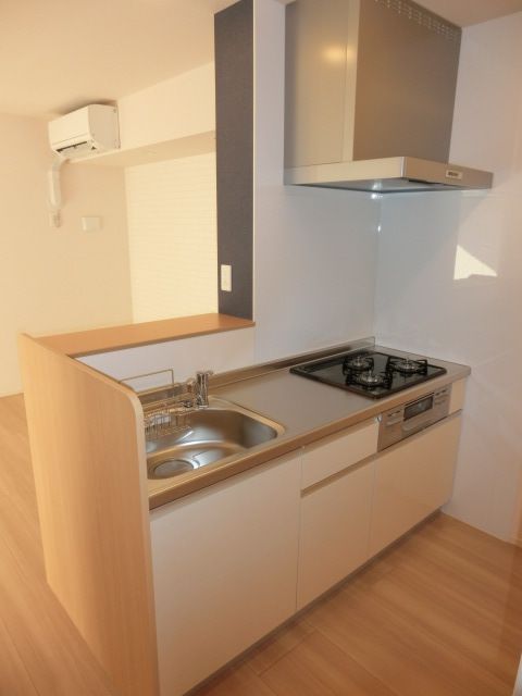 キッチン　人気のカウンターキッチンです。