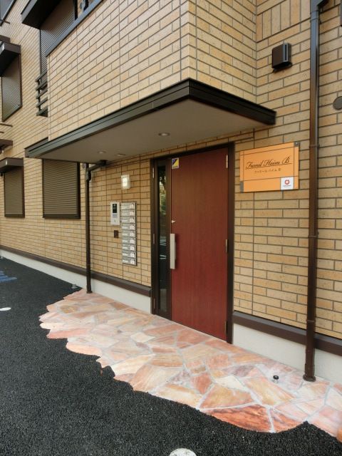 エントランス　物件入口はこちらです。