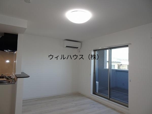 居室・リビング　広々リビングです！