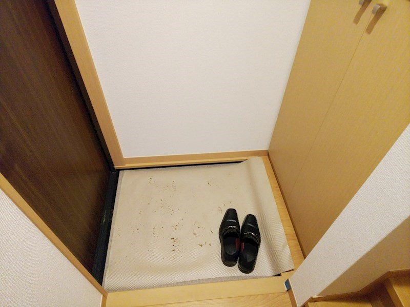 玄関　参考写真