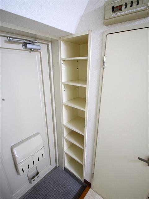 その他　松山市緑町　エクセル緑町　靴収納