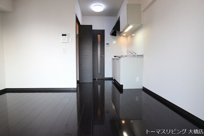 居室・リビング　リビング　※別号室参考写真