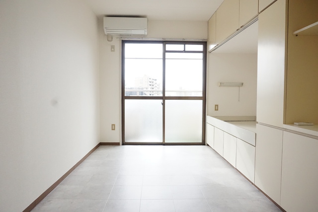 居室・リビング　★洋室６帖★