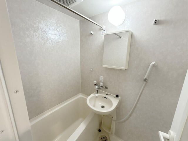 バス・シャワールーム　参考写真