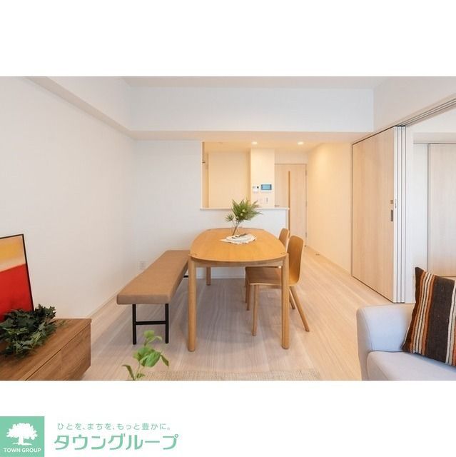居室・リビング　※家具・家電の備え付けはありません